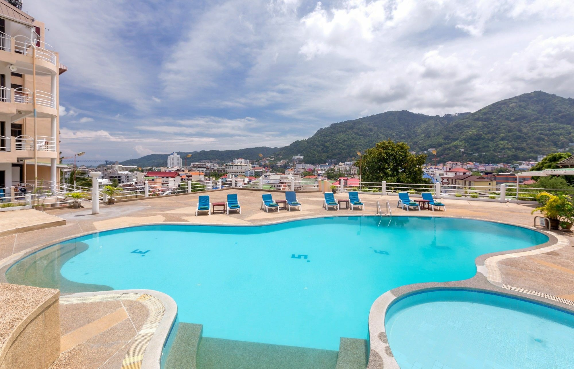 Patong 7Days Premium Hotel Phuket Zewnętrze zdjęcie
